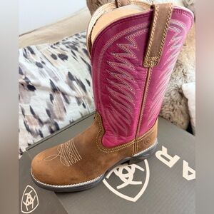 Ariat Women’s Anthem Round Toe Boot- NWT